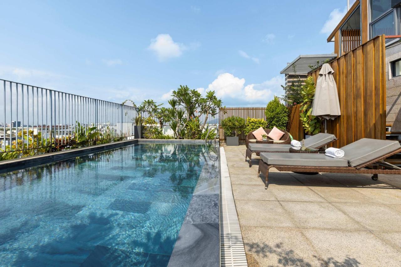 Moon Hotel And Apartment Da Nang Buitenkant foto