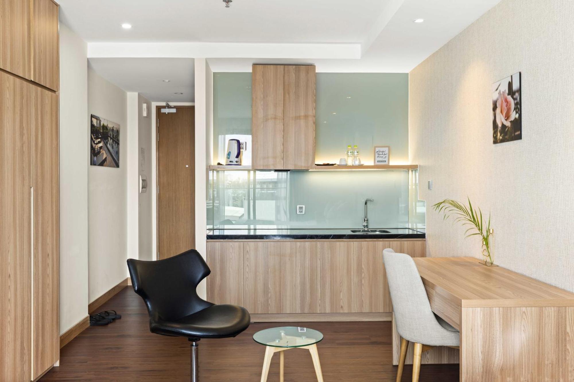 Moon Hotel And Apartment Da Nang Buitenkant foto