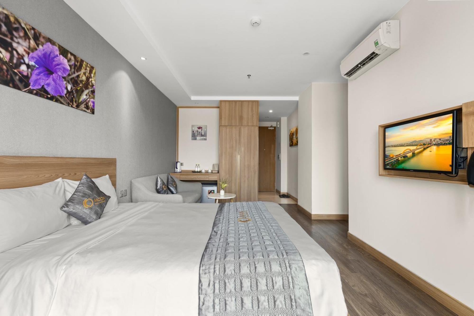 Moon Hotel And Apartment Da Nang Buitenkant foto