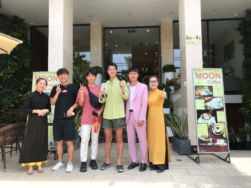 Moon Hotel And Apartment Da Nang Buitenkant foto